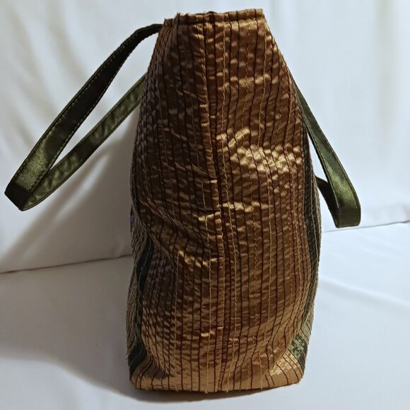 Bath & Body Works Green Fabric Bag W/Matching Cosmetic Bag - Picture 3 of 10